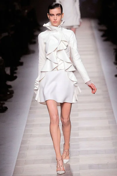 Look 8